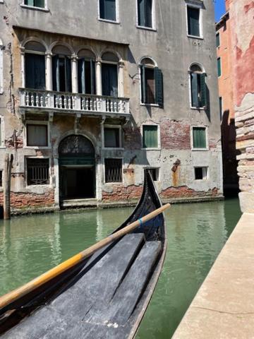 San Marco Apartment With Canal View Veneza Exterior foto
