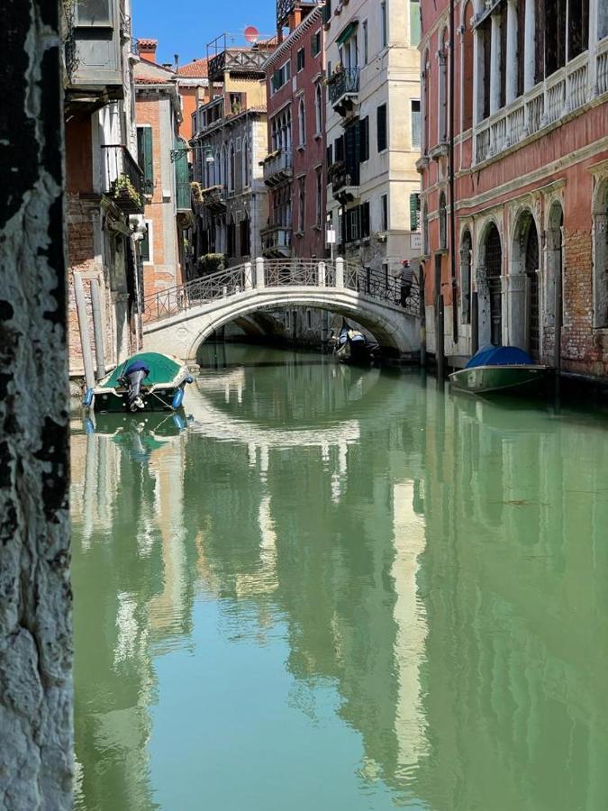 San Marco Apartment With Canal View Veneza Exterior foto