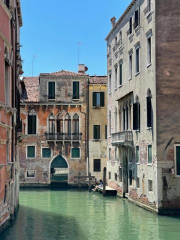 San Marco Apartment With Canal View Veneza Exterior foto