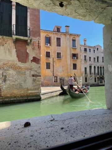 San Marco Apartment With Canal View Veneza Exterior foto